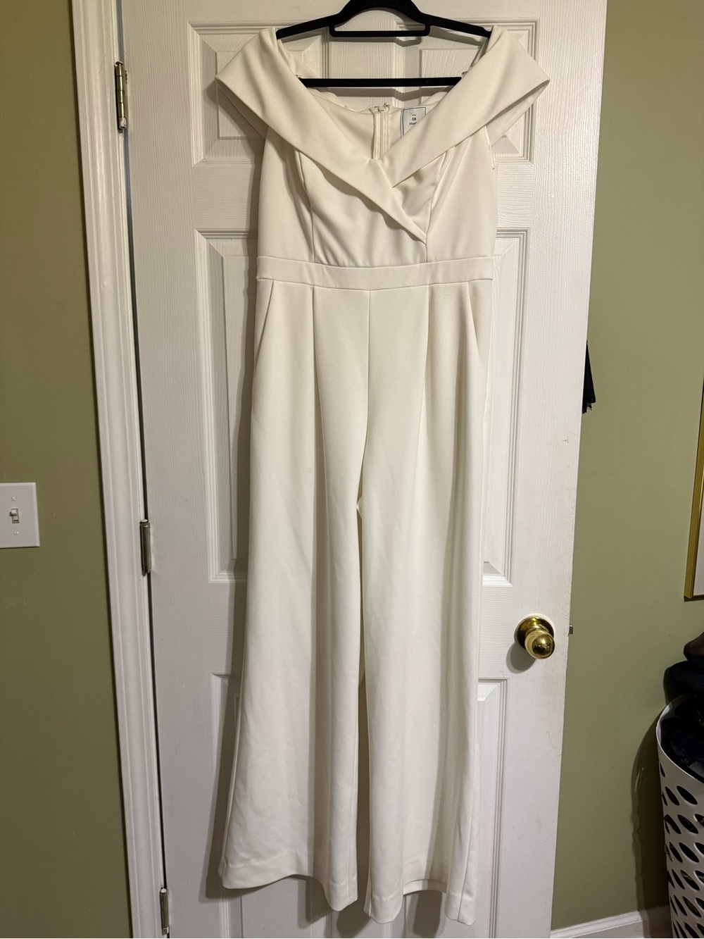 Cuffed Off-the-Shoulder Stretch Crepe Jumpsuit  size 10